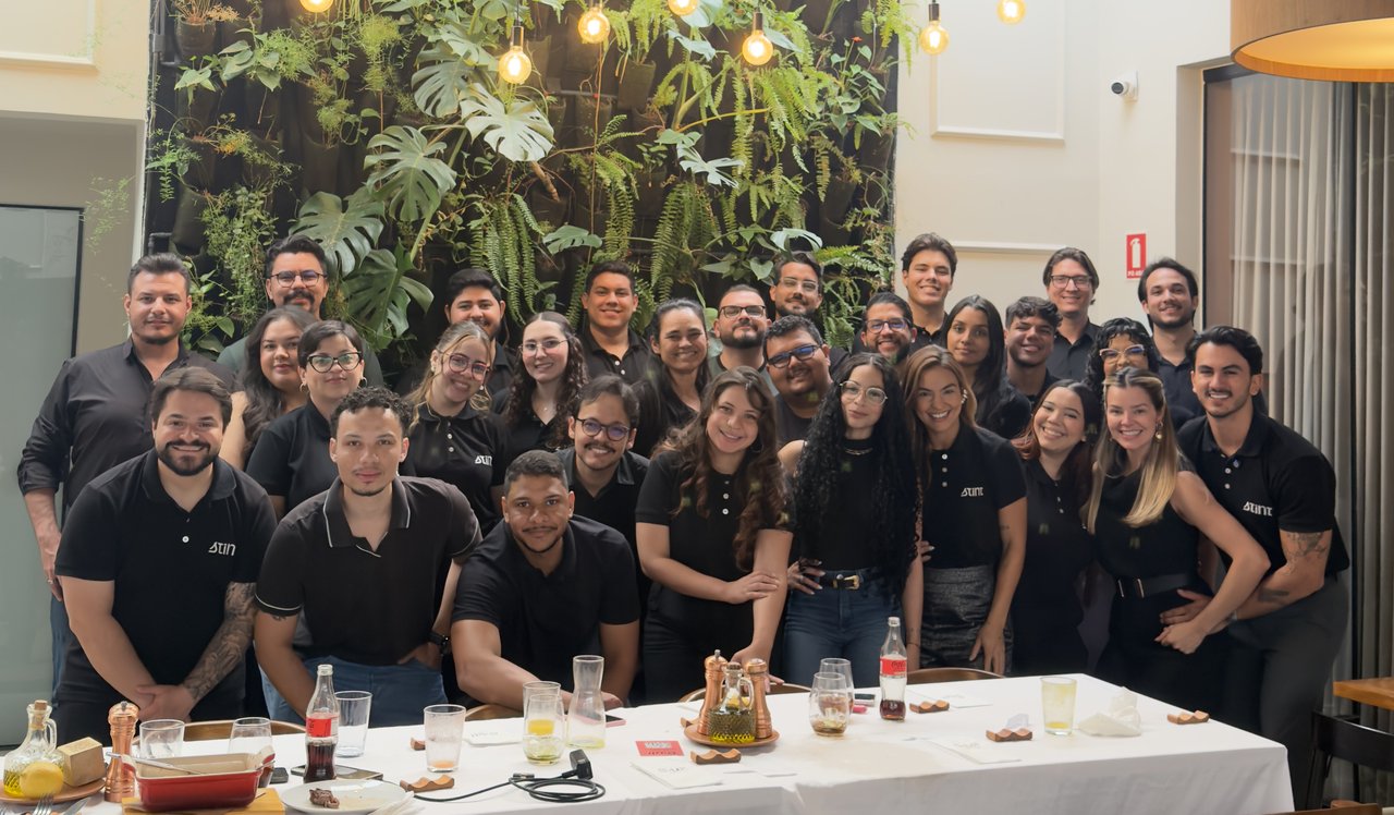 Equipe da Stint reunida